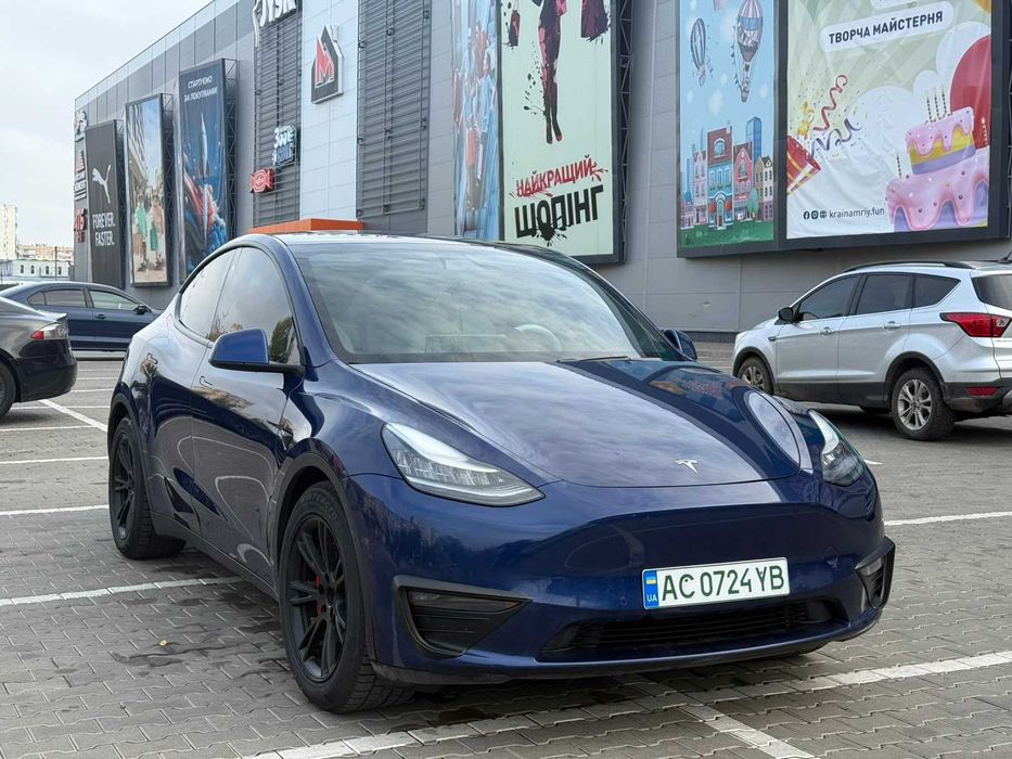 Tesla Model Y 2020