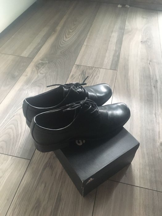 Buty do komuni jak nowe