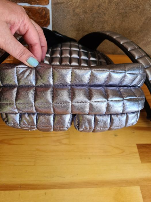 Рюкзак дутый серебристый