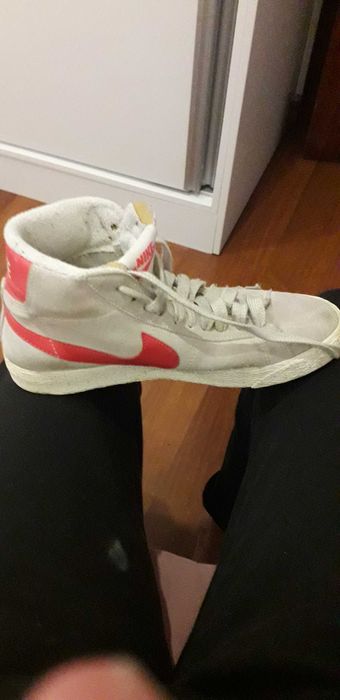 Tenis nike castanhos