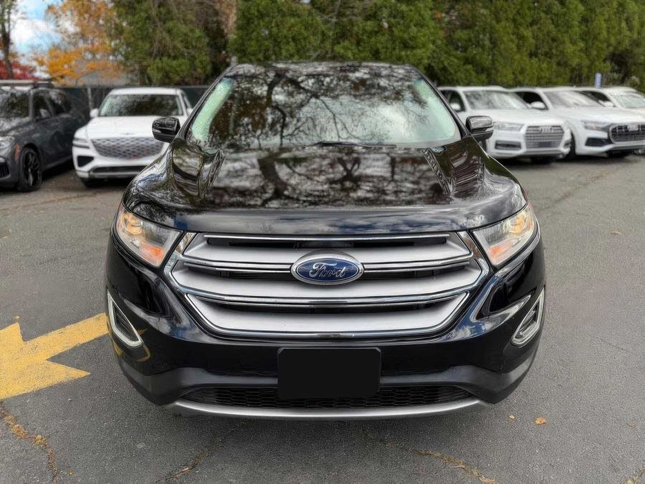 Ford Edge Titanium      2019