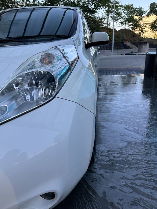 Nissan leaf 2014