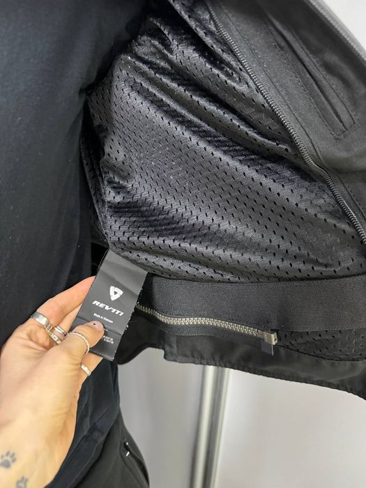 Мотокуртка шкіряна Revit Akira з захистом