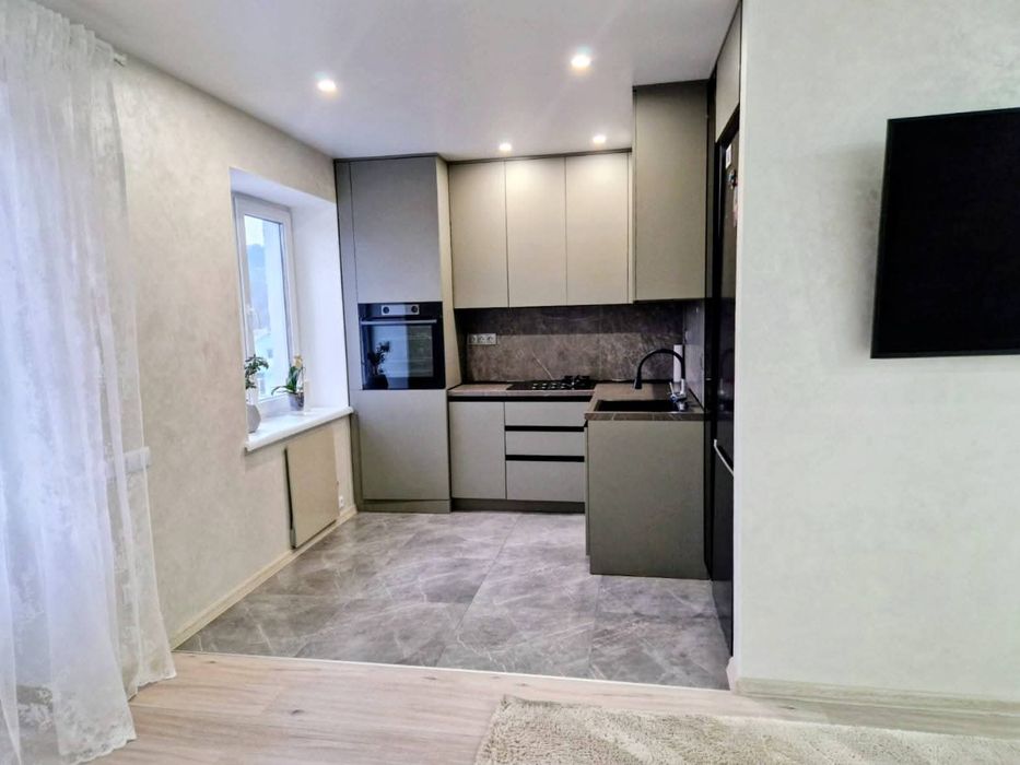 Продається сучасна 3-кімнатна квартира