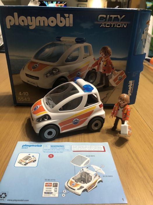 Playmobil carro enfermeiro como novo na caixa
