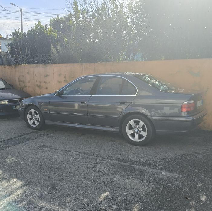 BMW 520i e39 manual