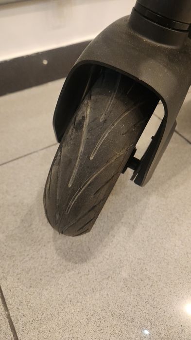 Trotinete Elétrica NIU KQi1 Pro – Como Nova!