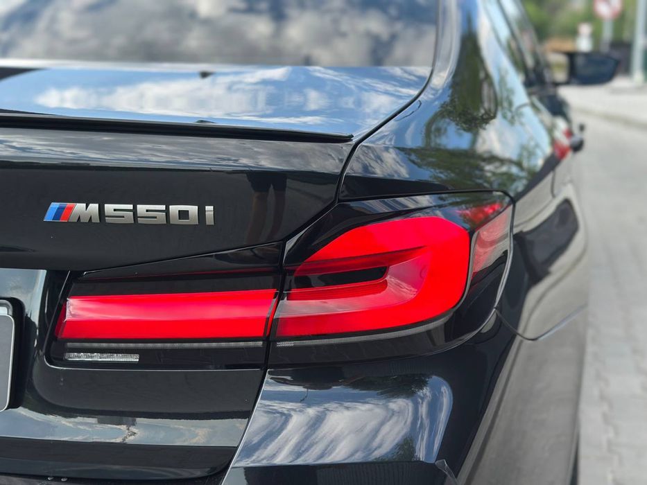 BMW G30 M550i 2022