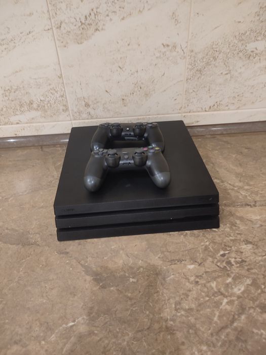 Playstation 4 pro 1TB всі ігри в описі ідуть в комплект