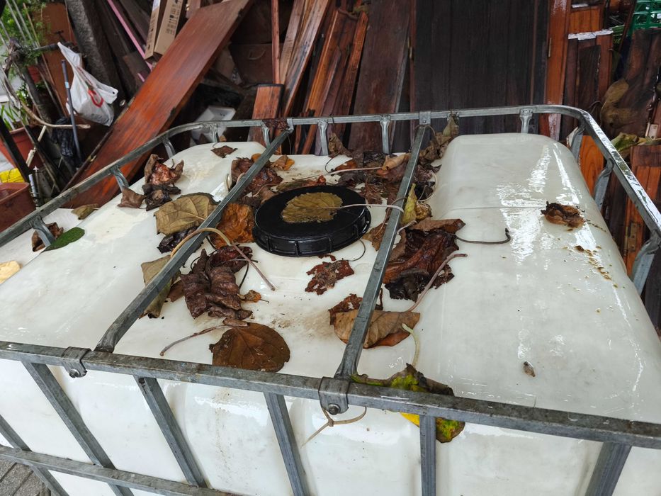 Depósito de água 1000L