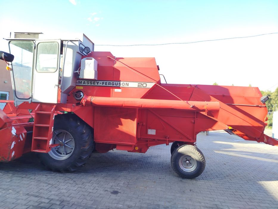 Комбайн Массей Фергюсон 20. Massey Ferguson 20