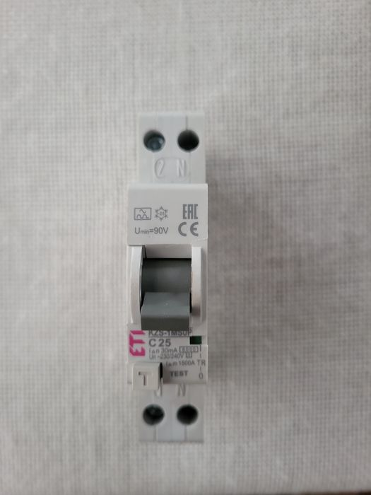 Диференційний вимикач С 25 А