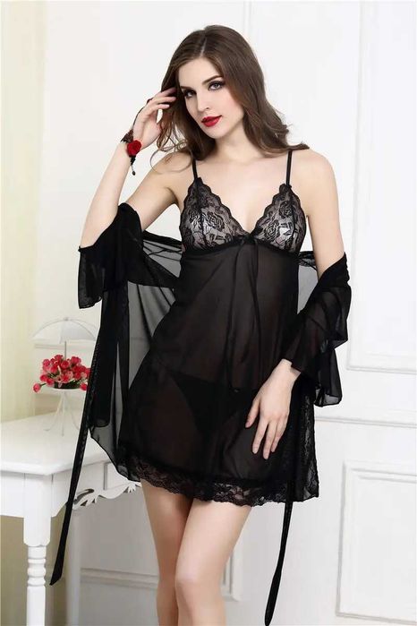 Ніжний халат із пеньюаром