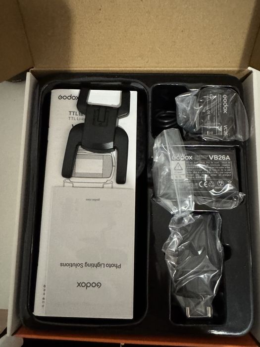 Flash Godox v860iii S Kit NOVO