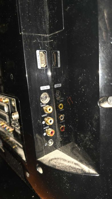 TV Samsung 32" LCD HD Ready (3 HDMI) + TDT NOS GRÁTIS -