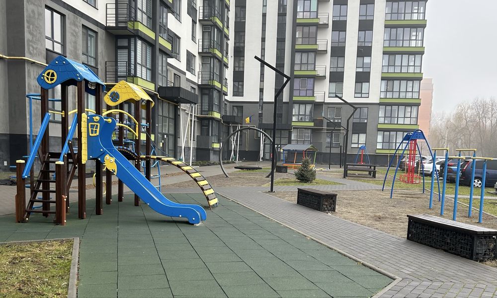 1-кімн.кв. Новобудова по вул.Зарічанській.  Подобово/На місяць.