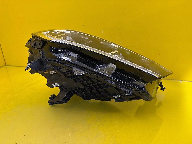 Lampa Prawa VW T-Roc 2GA R-Line Led 2GAAK