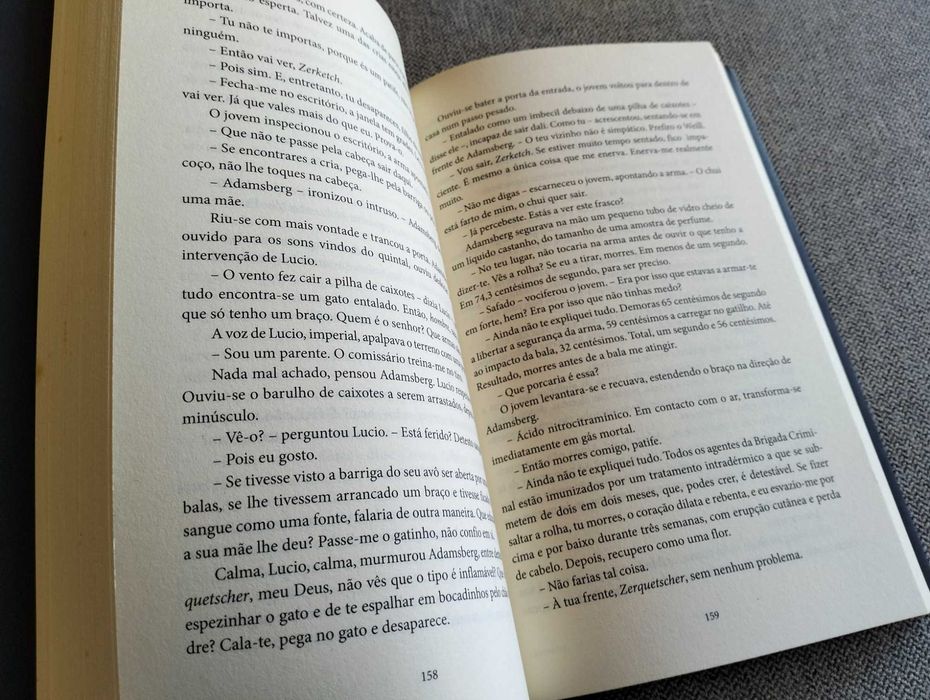 Livro "Um lugar incerto" Fred Vargas