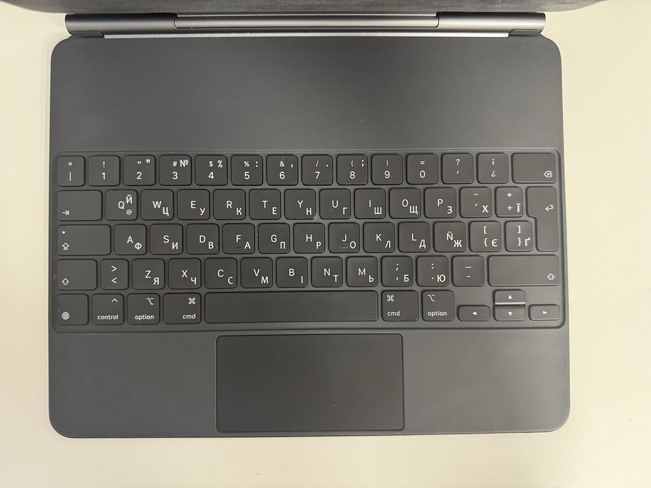 Apple Magic Keyboard для iPad Pro 12.9” (5th gen)