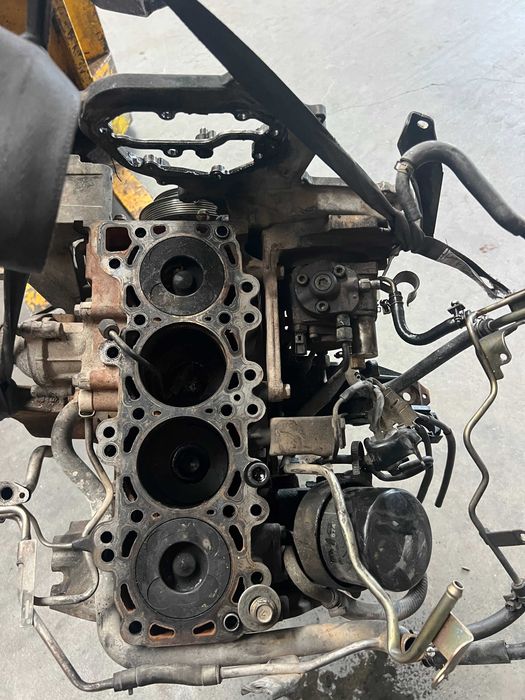 Bloco de motor Nissan Navara 2.5 D40 Ref: YD25