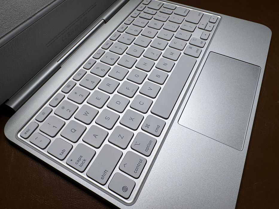 Magic Keyboard iPad Pro 11” M4/M5 - Branco