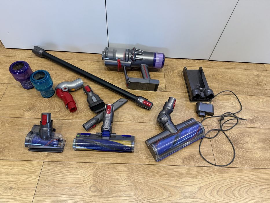 Dyson V12 Detect Slim Absolute Pro