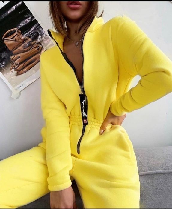 Комбінезон весняний жіночий