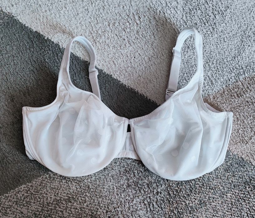 Freya śliczny modelujący biustonosz 90 E