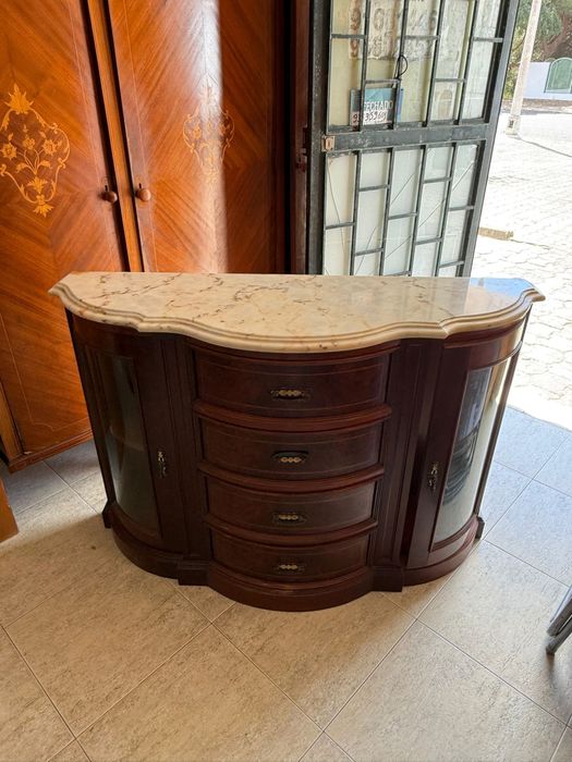 Movel de madeira com pedra mármore