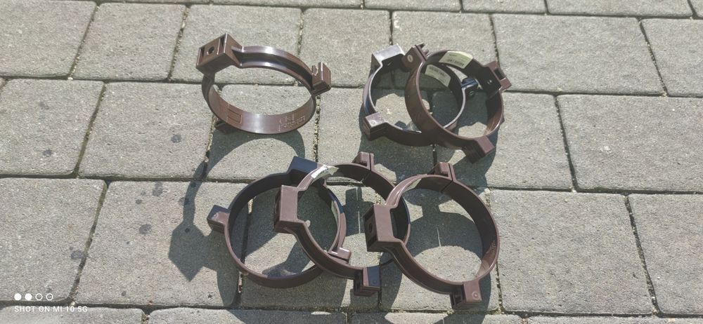 Obejma do rury        .