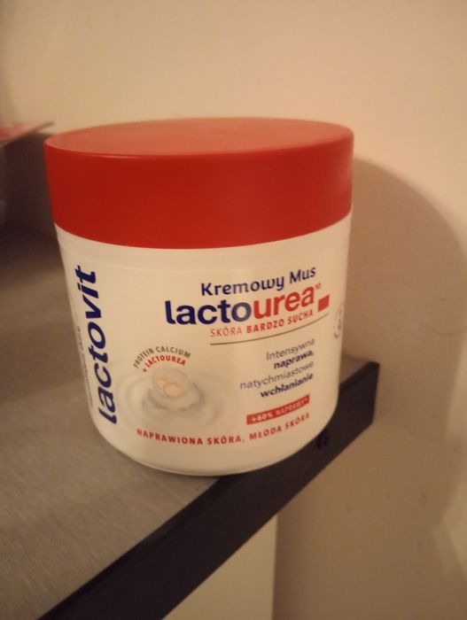 Nowy mus krem do ciała Lactovit
