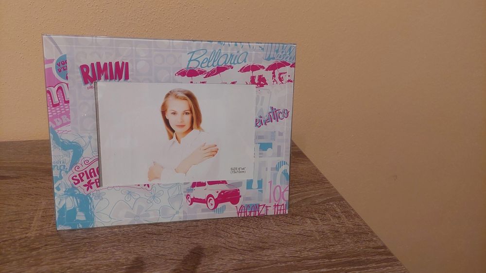 Скляна гарна нова фоторамка 10х15 см