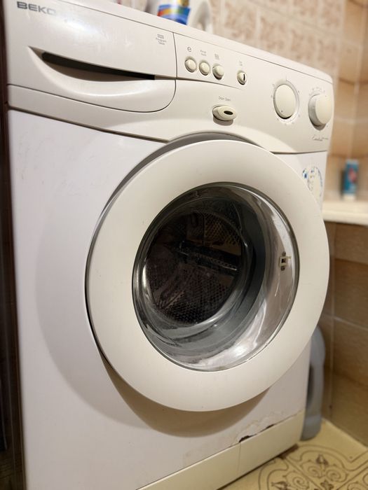 Стиральная машинка Beko Emotion 3458E