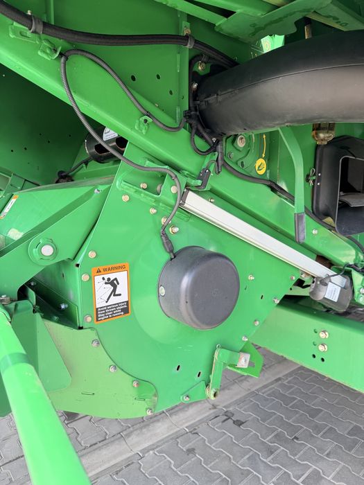 John Deere s690 , комбайн