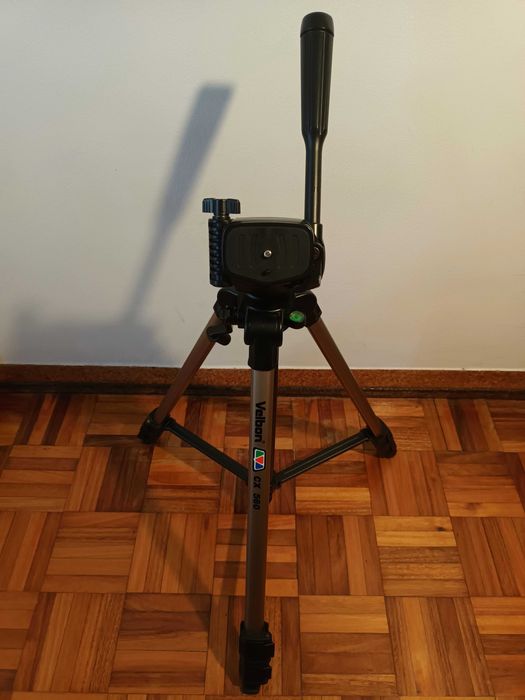 VELBON Tripod Model: cx-560 for Camera - With Little Use.64284553496193123