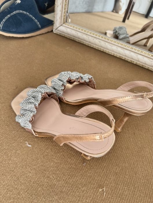 Sapato de salto alto