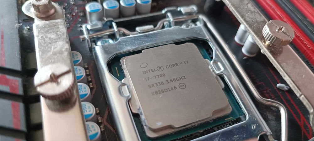 Płyta msi Z270, procesor i7-7700, 16GB RAM, chłodzenie SILENTIUMPC