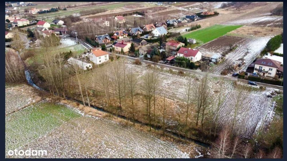 Działka nosówka 12ar 46,6x25,6 (obok biedronki)