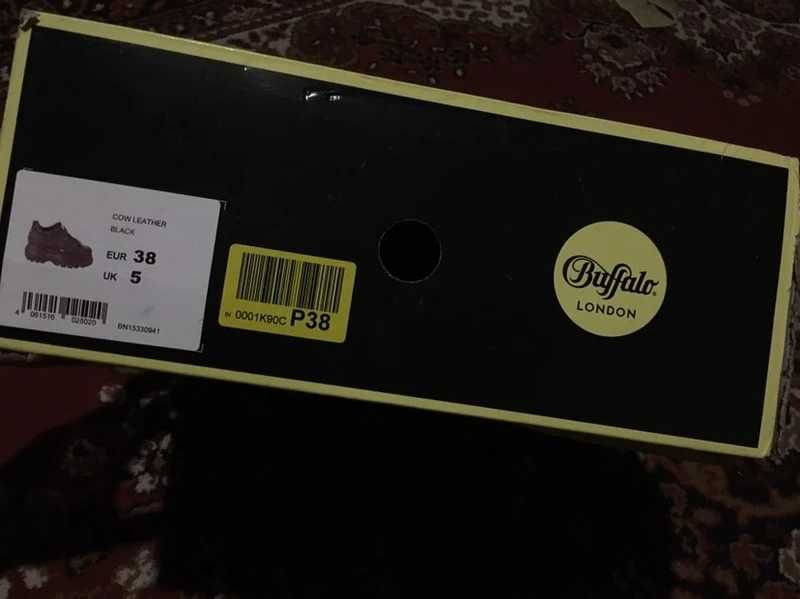 czarne buffalo buty na platformie sneakersy