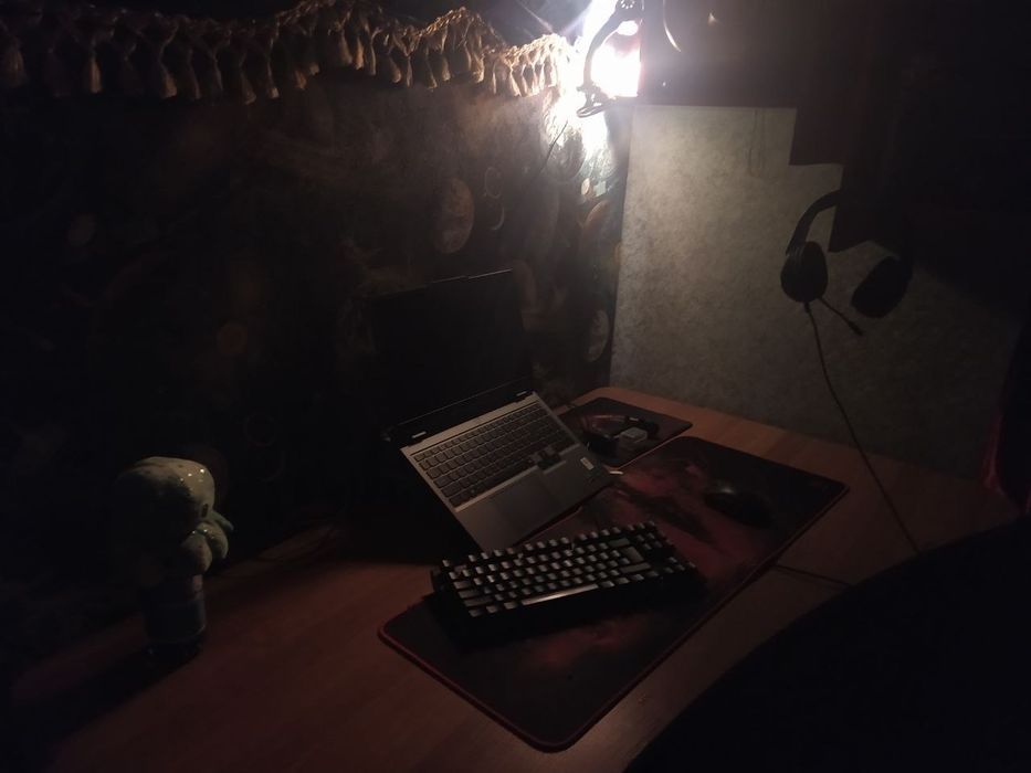 продам все в зборе коврик, клавиатура, мышка