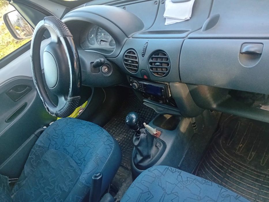 RENAULT KANGO Ano 99 ..207.791 kms