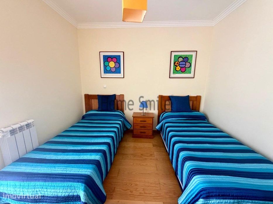 T2 . Condomínio Com Piscina. Vista Mar. Varanda