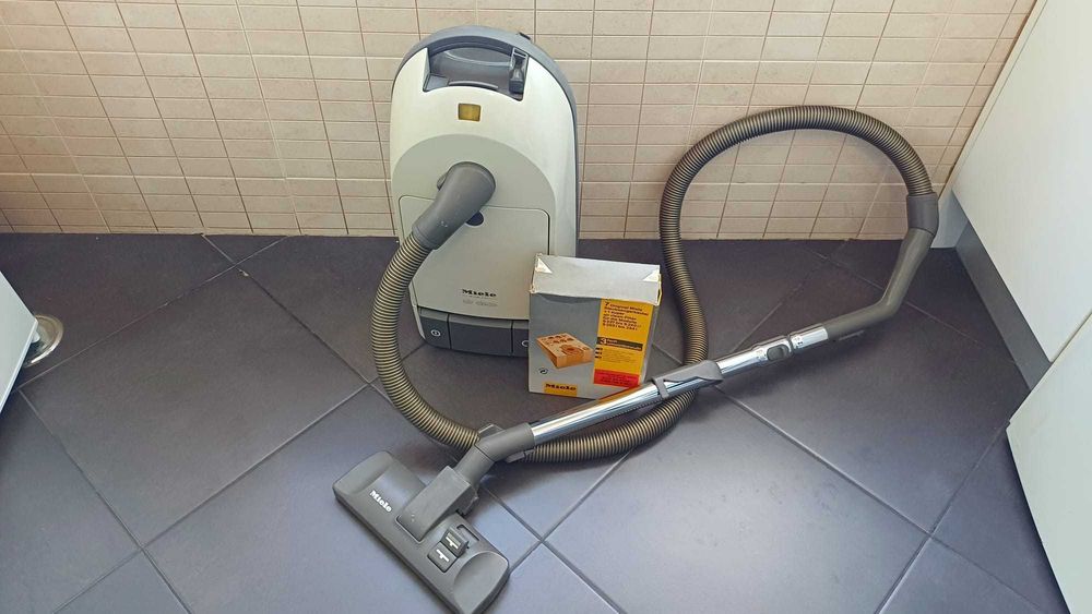 Aspirador Miele Air Clean + Filtros