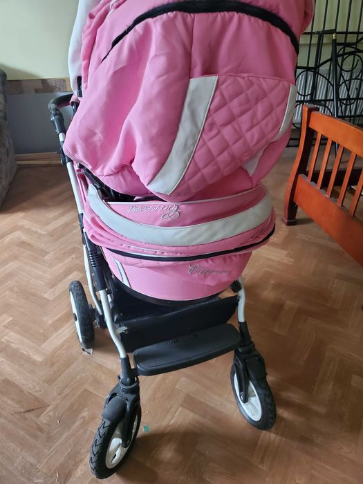 Продам  коляску 2 в 1 KARRERA
