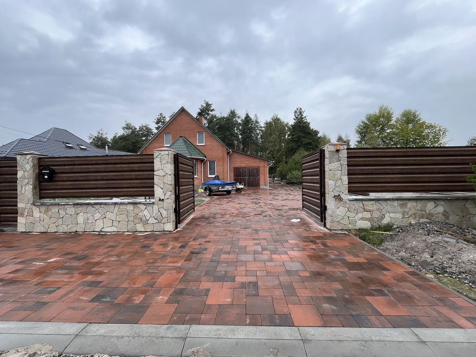 Укладання тротуарної плитки