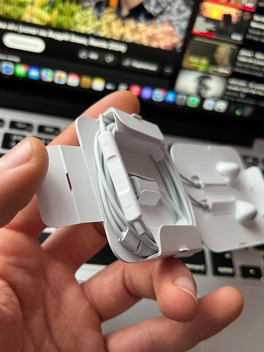 Original Apple EarPods lightning/3.5 jack до iphone/ipad