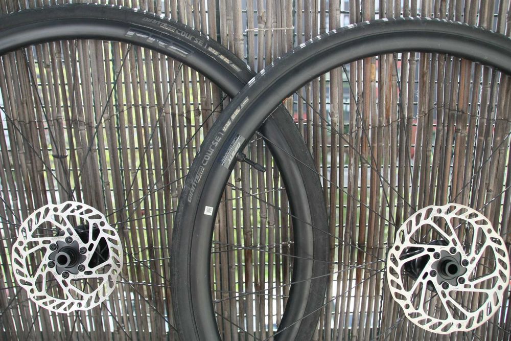 Koła szosowe alu Giant P-R2 Disc, nowa piasta