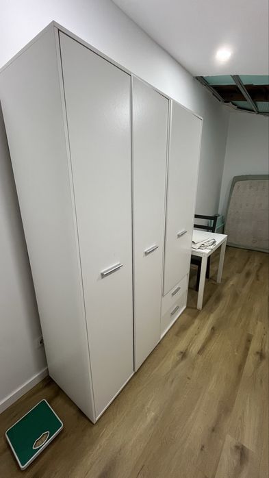 Armário para quarto branco Conforama