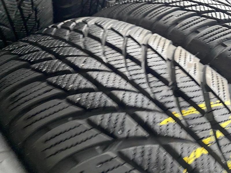 205/60r17 Bridgestone Blizz LM001_7,2mm_4szt_(166)