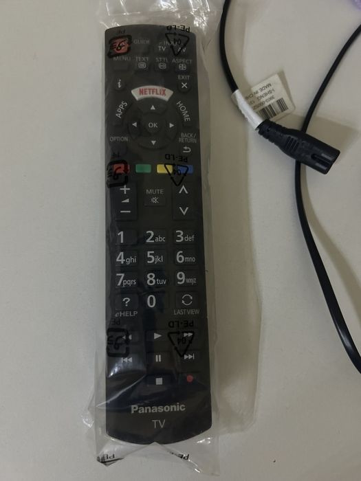 Продам ТВ Panasonic TX-49DSR500